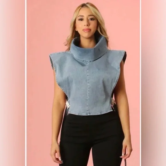Micas Denim Wide Shoulder Sleeveless Hi Neck Top Size Small NWT! - Picture 3 of 9